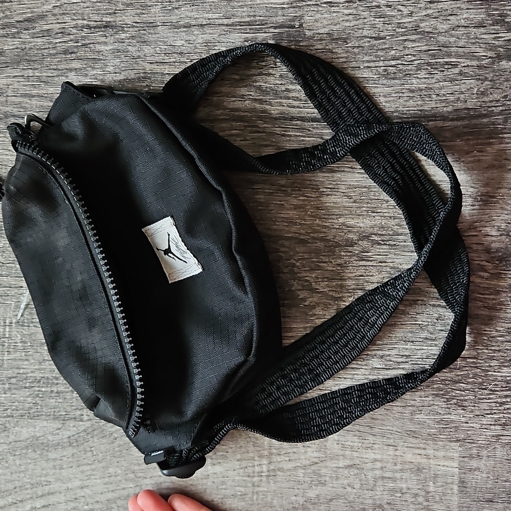 Jordan CORDURA black fRANCHISE CROSS BODY